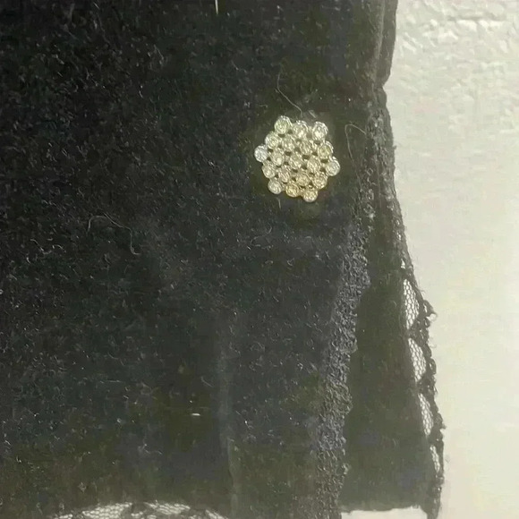 Vintage velvet old navy black blazer size medium with snowflake buttons - Picture 3 of 6